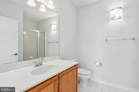Bath - Undisclosed, Baltimore, MD 21205 photo 1 of 4