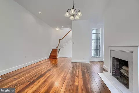 Living - 109 S Stricker St, Baltimore, MD 21223 photo 3 of 6