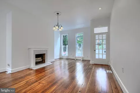 Living - 109 S Stricker St, Baltimore, MD 21223 photo 5 of 6