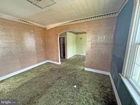 Living - 4205 Moravia Rd, Baltimore, MD 21206 photo 2 of 5