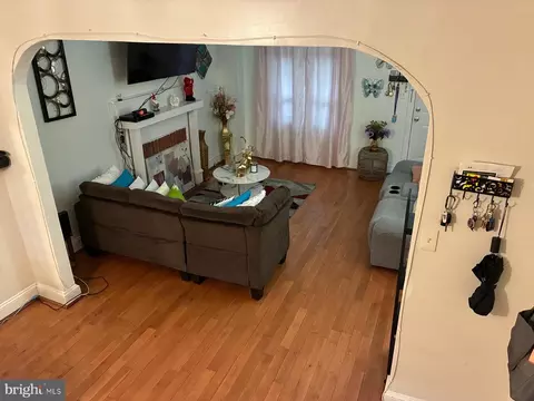 Entry Way - 603 E 36th, Baltimore, MD 21218 photo 3 of 3