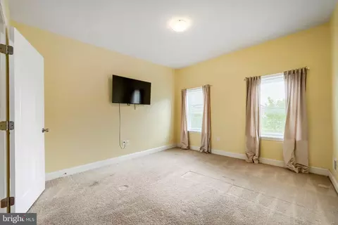 Bedroom - 1016 Mcdonogh St, Baltimore, MD 21205 photo 1 of 1