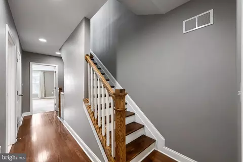 Entry Way - 1016 Mcdonogh St, Baltimore, MD 21205 photo 8 of 9
