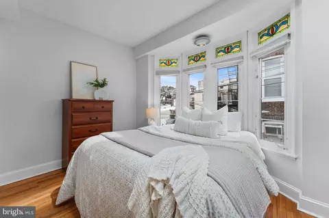 Bedroom - 1034 Olive St, Baltimore, MD 21230 photo 1 of 2
