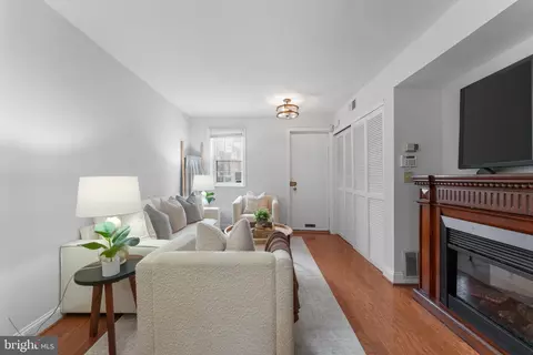 Living - 1034 Olive St, Baltimore, MD 21230 photo 1 of 1