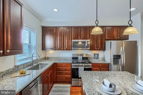 Kitchen - 138 S Clinton St, Baltimore, MD 21224 photo 3 of 4