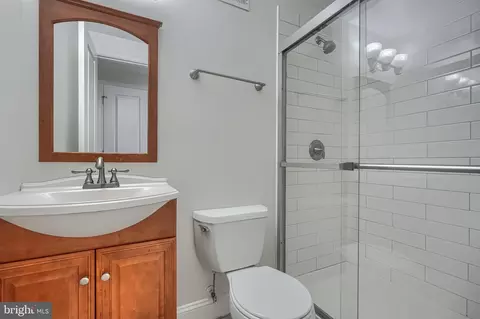 Bath - 138 S Clinton St, Baltimore, MD 21224 photo 8 of 9