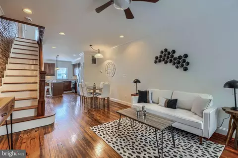 Entry Way - 138 S Clinton St, Baltimore, MD 21224 photo 1 of 1