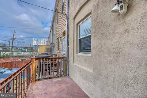 Exterior - 138 S Clinton St, Baltimore, MD 21224 photo 6 of 6