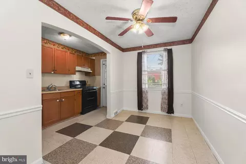 Entry Way - 6302 Brown Ave, Baltimore, MD 21224 photo 1 of 1