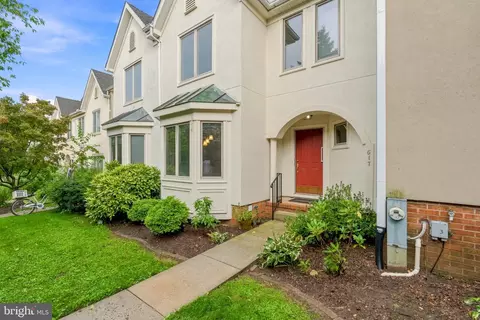 Exterior - 617 Stoney Spg, Baltimore, MD 21210 photo 4 of 5
