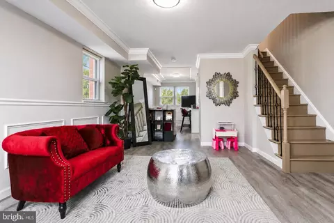 Entry Way - 3830 Bonview, Baltimore, MD 21213 photo 2 of 4