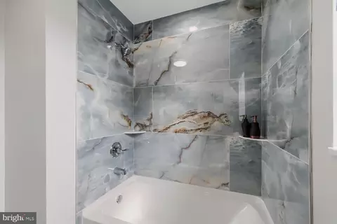 Bath - 1412 N Potomac St, Baltimore, MD 21213 photo 2 of 3