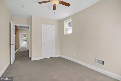 Entry Way - 404 E Lorraine Ave, Baltimore, MD 21218 photo 4 of 10