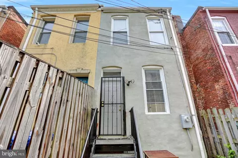 Exterior - 404 E Lorraine Ave, Baltimore, MD 21218 photo 3 of 5