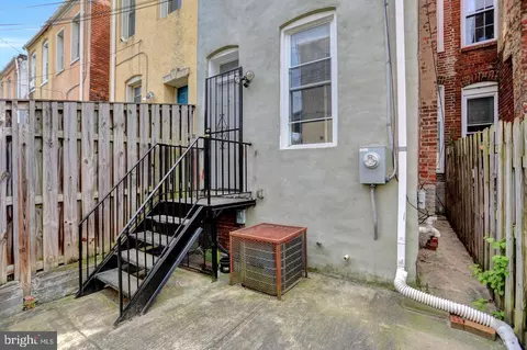 Exterior - 404 E Lorraine Ave, Baltimore, MD 21218 photo 2 of 5