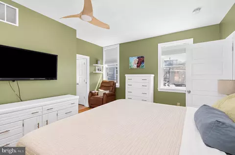 Bedroom - 1002 Olive St, Baltimore, MD 21230 photo 5 of 5