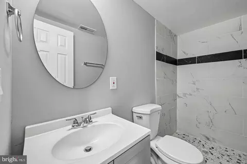 Bath - 628 Roundview Rd, Baltimore, MD 21225 photo 2 of 2