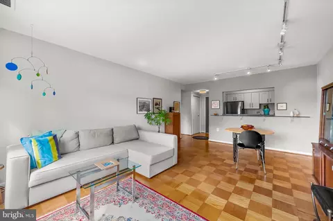 1 Hamill Ct #45, Baltimore, MD 21210