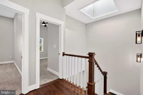 Entry Way - 3802 Greenmount Ave, Baltimore, MD 21218 photo 7 of 18