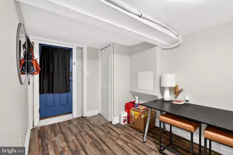 Entry Way - 3802 Greenmount Ave, Baltimore, MD 21218 photo 12 of 18