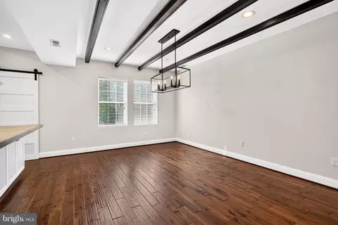 Entry Way - 3802 Greenmount Ave, Baltimore, MD 21218 photo 3 of 18