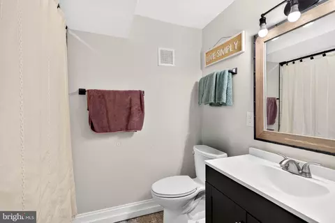 Bath - 3802 Greenmount Ave, Baltimore, MD 21218 photo 6 of 6