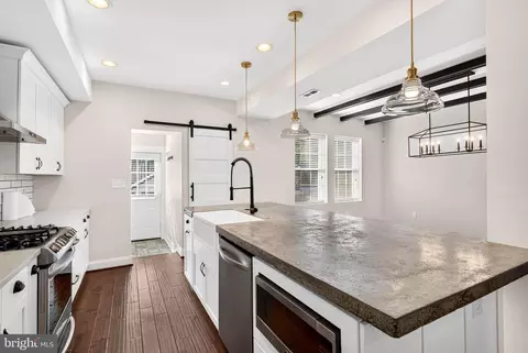 Kitchen - 3802 Greenmount Ave, Baltimore, MD 21218 photo 3 of 4