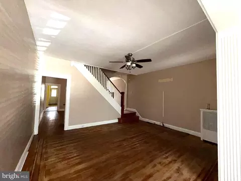 Living - 3235 Shannon Dr, Baltimore, MD 21213 photo 2 of 9
