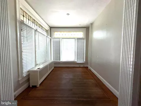 Living - 3235 Shannon Dr, Baltimore, MD 21213 photo 1 of 9