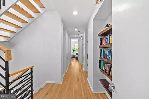 Entry Way - 312 E Lanvale St E, Baltimore, MD 21202 photo 5 of 5