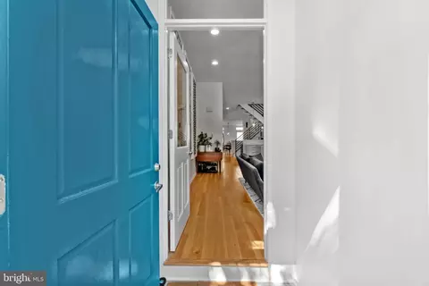 Entry Way - 312 E Lanvale St E, Baltimore, MD 21202 photo 1 of 5