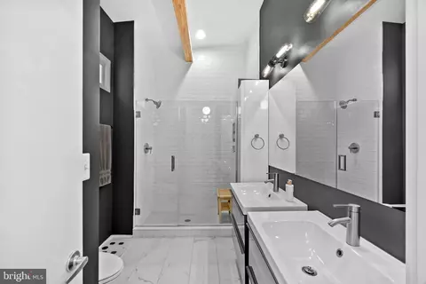 Bath - 312 E Lanvale St E, Baltimore, MD 21202 photo 3 of 3