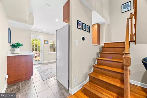 Entry Way - 311 S Regester St, Baltimore, MD 21231 photo 2 of 6