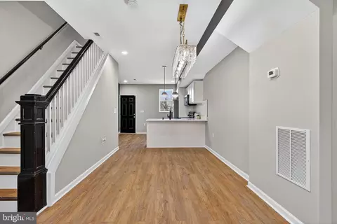 Entry Way - 1820 N Collington Ave, Baltimore, MD 21213 photo 4 of 11