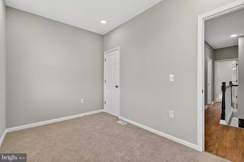 Entry Way - 1820 N Collington Ave, Baltimore, MD 21213 photo 8 of 11