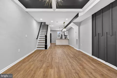 Entry Way - 1820 N Collington Ave, Baltimore, MD 21213 photo 2 of 11