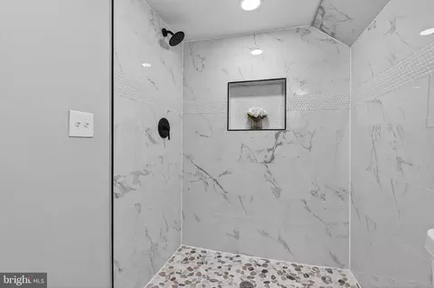 Bath - 1820 N Collington Ave, Baltimore, MD 21213 photo 5 of 5