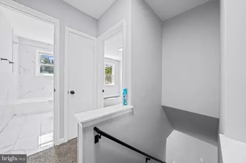 Entry Way - 1150 Monroe, Baltimore, MD 21225 photo 5 of 7