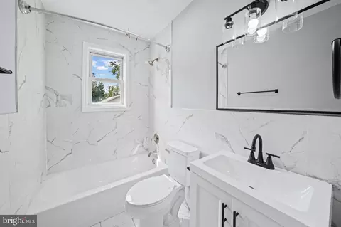 Bath - 1150 Monroe, Baltimore, MD 21225 photo 1 of 2