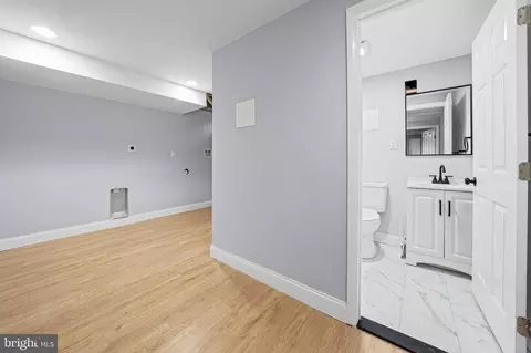 Entry Way - 1150 Monroe, Baltimore, MD 21225 photo 6 of 7