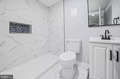 Bath - 1150 Monroe, Baltimore, MD 21225 photo 2 of 2