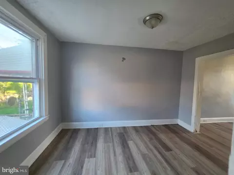 Living - 3233 Elmley Ave, Baltimore, MD 21213 photo 5 of 8