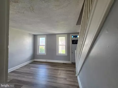 Living - 3233 Elmley Ave, Baltimore, MD 21213 photo 2 of 8