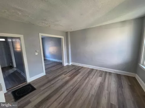 Living - 3233 Elmley Ave, Baltimore, MD 21213 photo 3 of 8