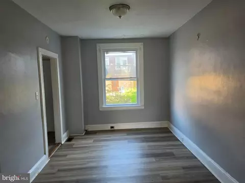 Living - 3233 Elmley Ave, Baltimore, MD 21213 photo 4 of 8