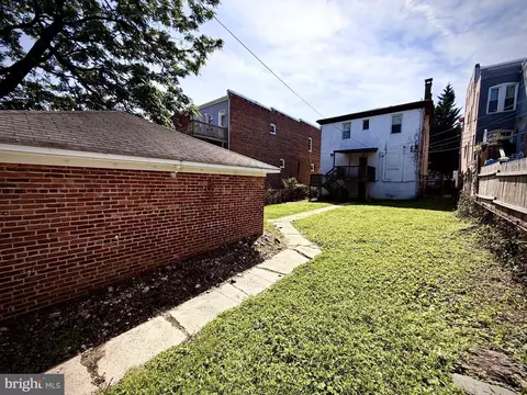 2425 Eutaw Pl, Baltimore, MD 21217 photo 3