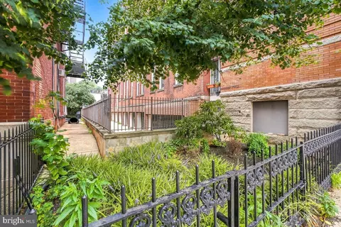 Exterior - 112 E West St #202, Baltimore, MD 21230 photo 3 of 4