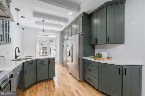 Entry Way - 3409 Dillon St, Baltimore, MD 21224 photo 1 of 10