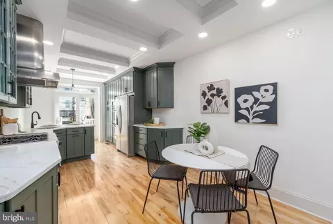 Entry Way - 3409 Dillon St, Baltimore, MD 21224 photo 2 of 10